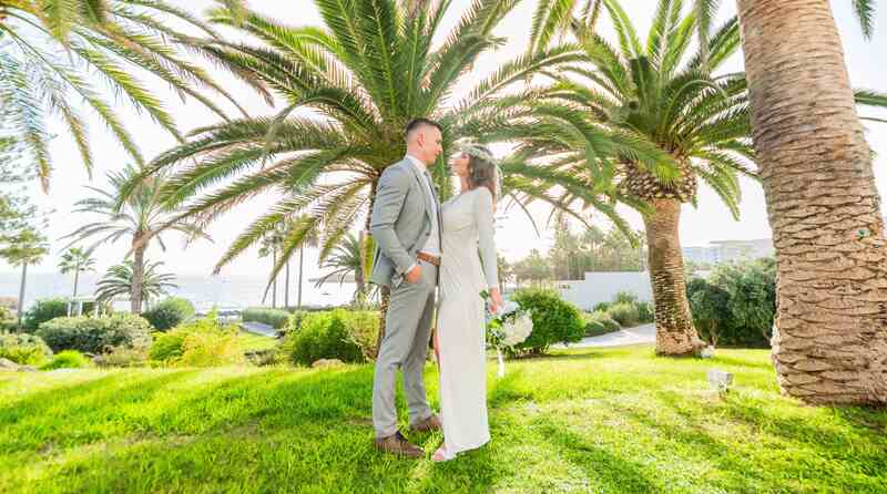 Ślub na Cyprze
Kaja & Aron
Ayia Thekla, NIssi Beach
listopad 2023
www.slubnacyprze.net
Ślub marzeń na Cyprze
AMB Media